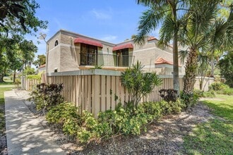 Building Photo - 4260 Village Dr