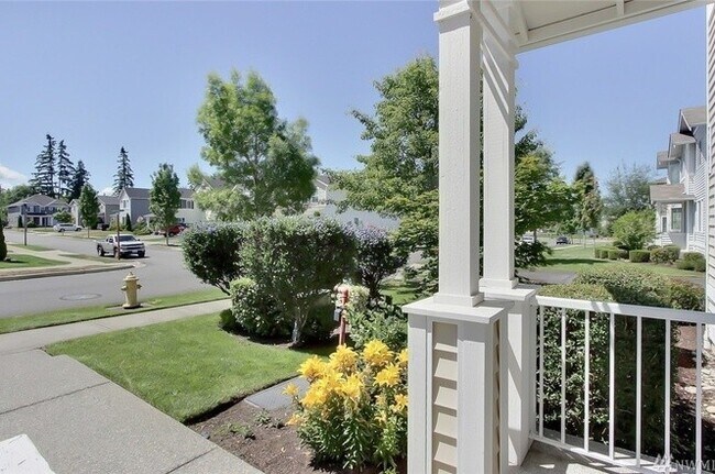 Foto del edificio - 3 Bedroom Townhome in DuPont