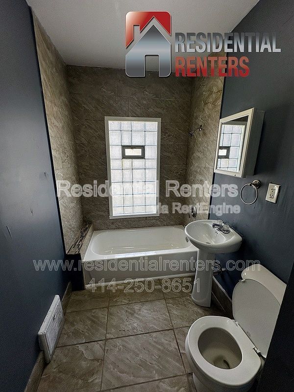 Building Photo - 2976 N 26th St