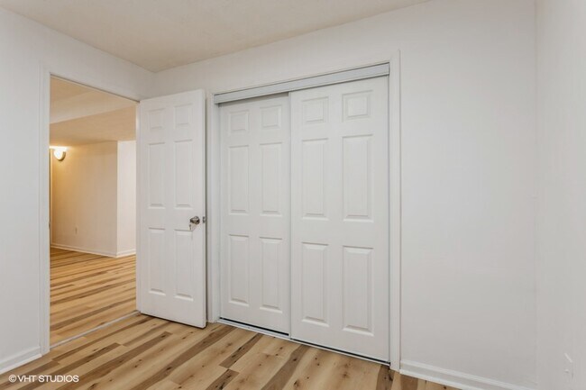 Foto del edificio - 711 Luke Rd