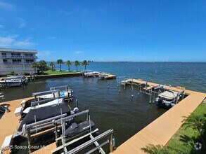 Building Photo - 590 S Banana River Dr