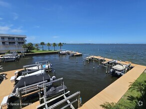 Building Photo - 590 S Banana River Dr
