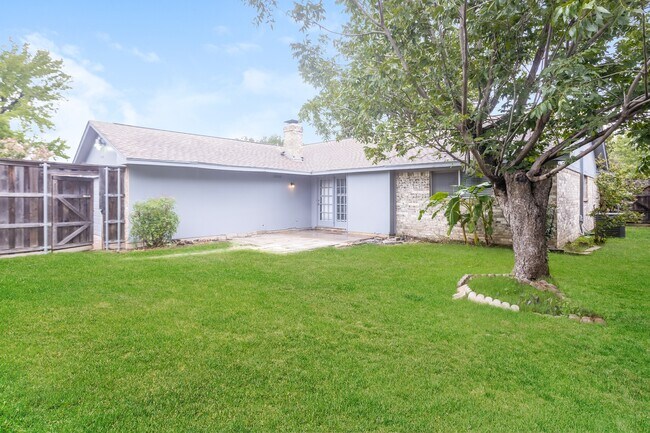 Foto del edificio - 1710 Warwick St