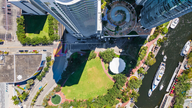 Building Photo - 100 E Las Olas Blvd