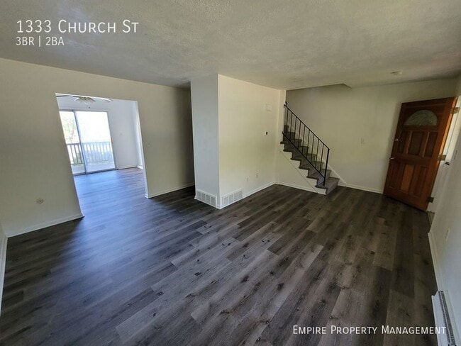 Building Photo - 1333 Church St