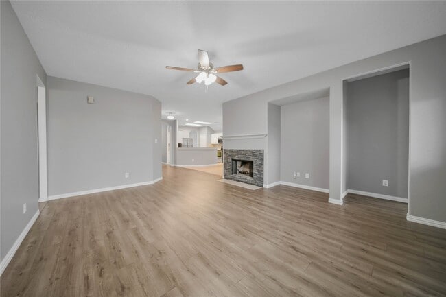 Building Photo - 22028 Knights Cove Dr