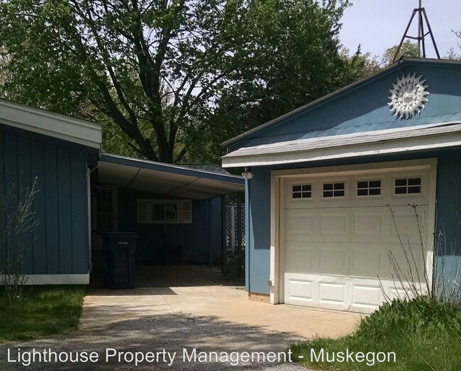 1900 Pontaluna Rd, Spring Lake, MI 49456 House Rental in Spring Lake