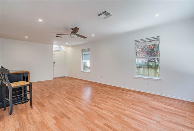 Building Photo - 14710 Montoro Dr