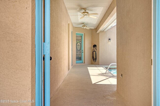 Foto del edificio - 8213 Simpkins Way