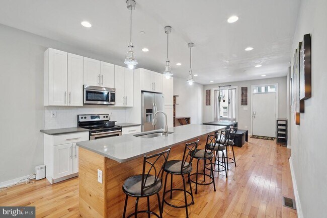 Foto del edificio - 1246 E Fletcher St