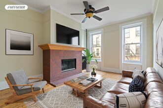 Building Photo - 415 3rd St