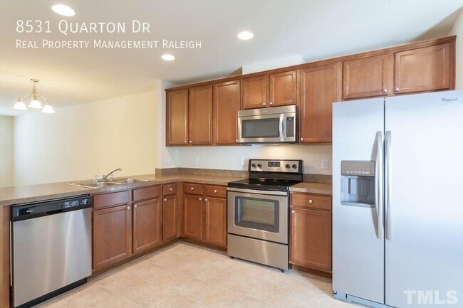 Foto del edificio - 8531 Quarton Dr