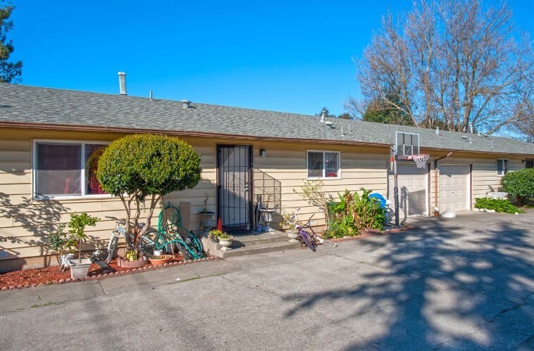 Foto principal - 1672 Dutton Ave