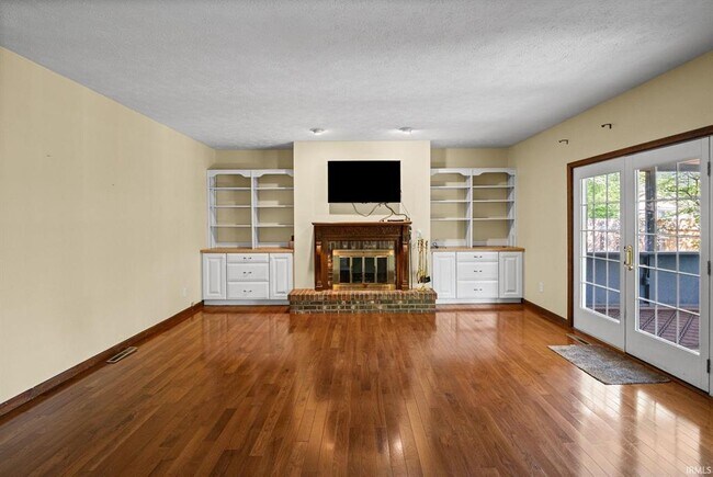 Building Photo - 2600 Wilshire Ave