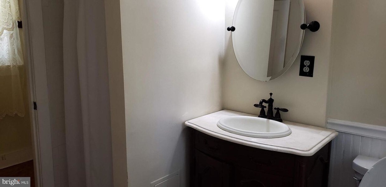 Foto principal - 42427-42471 Cochran Mill Rd