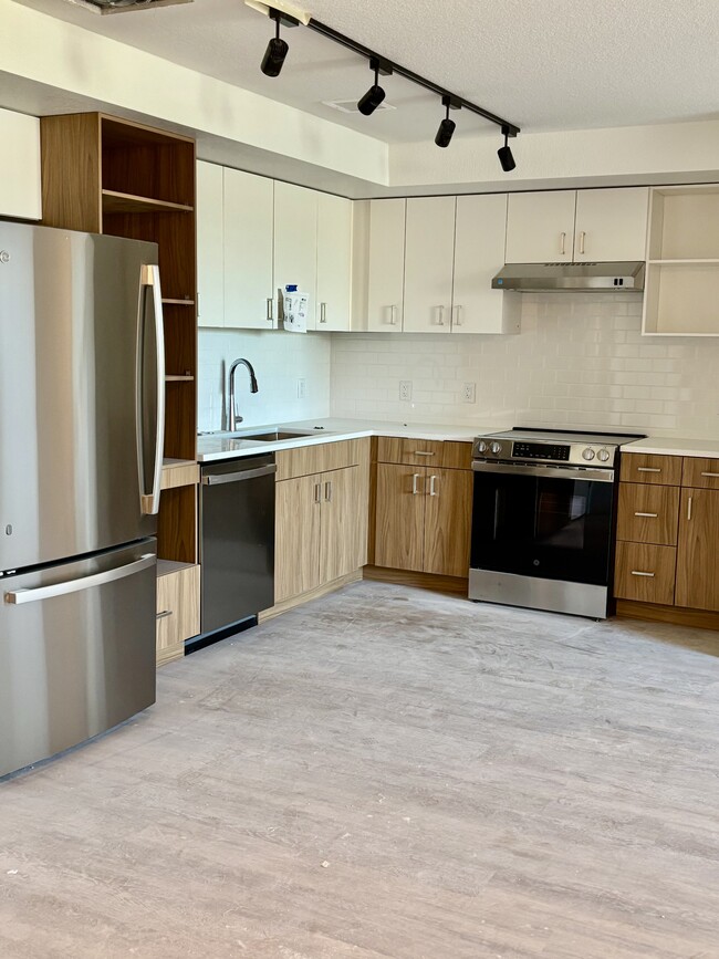 Cocina de 1 dormitorio - The Irving at Mile High Vista