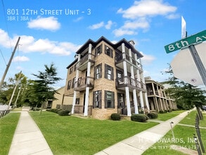 Building Photo - 801 12th St