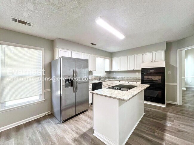 Foto del edificio - 4304 Ash Creek Cove