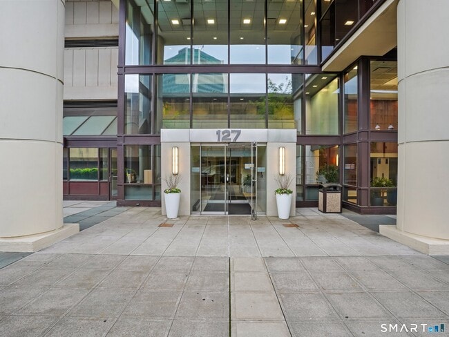 Photo - 127 Greyrock Pl Apartment