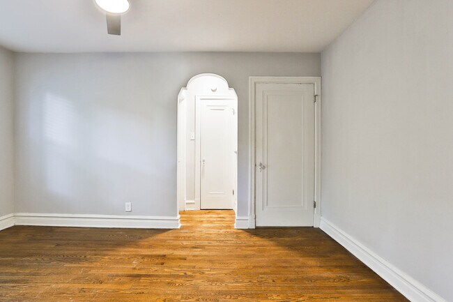 Foto del edificio - 3453 Hereford St