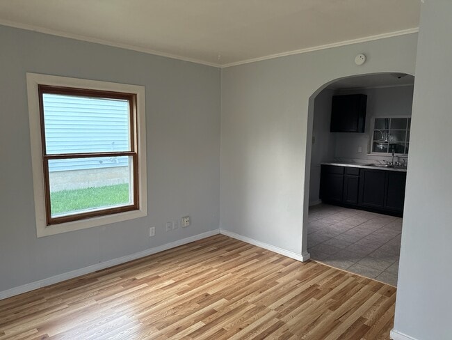 Building Photo - 4521 Victory Ave