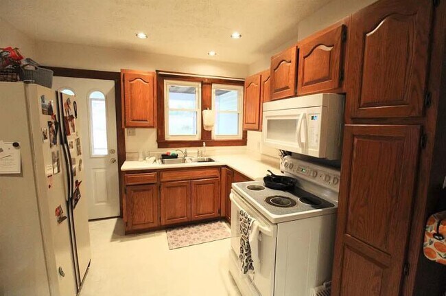 Foto del edificio - 28 N Willow St