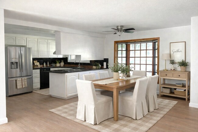 Foto del edificio - 6292 Heil Ave