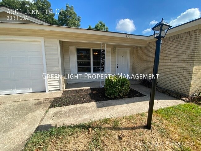 Photo - 4501 Jennifer Ct House