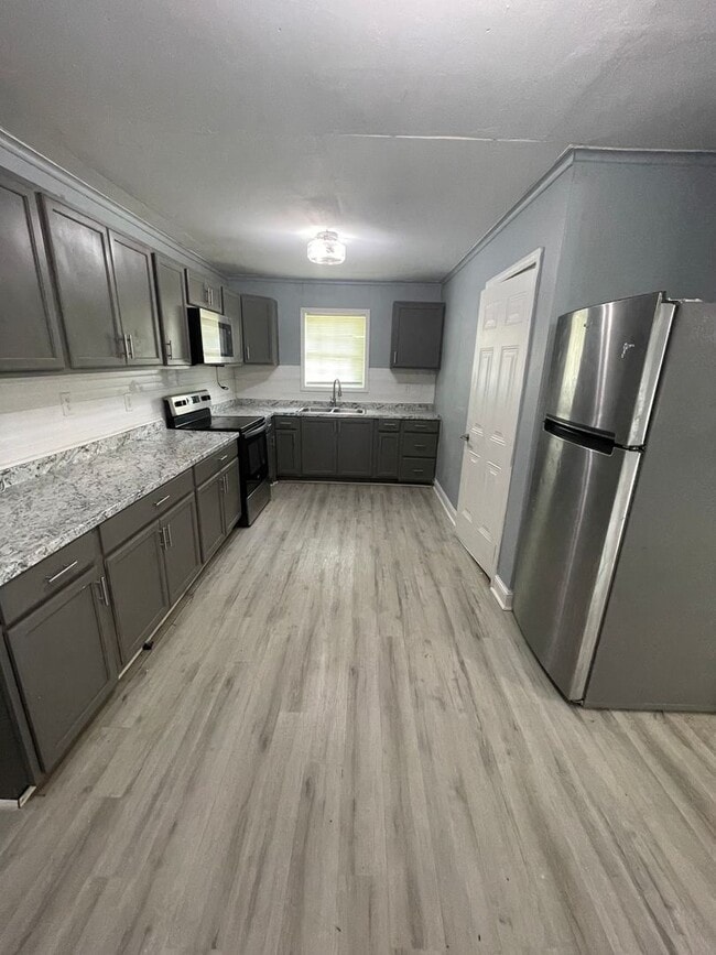 Building Photo - Beautiful 4 Bedroom Home in North Shreveport
