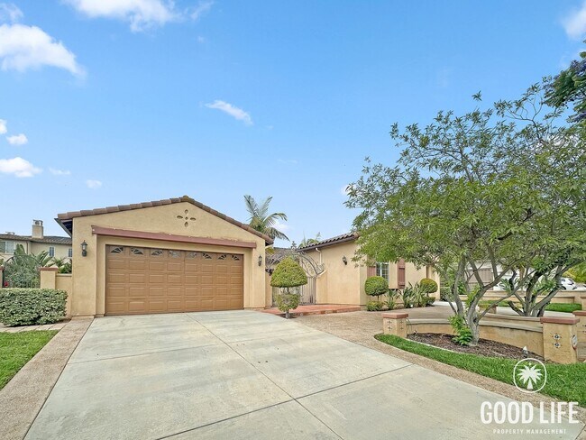 Building Photo - Elegant 3B/2.5BA Single-Story Home with Office and 3-Car Garage in Eastlake Vistas