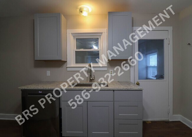 Foto del edificio - 3240 Melvin Ave