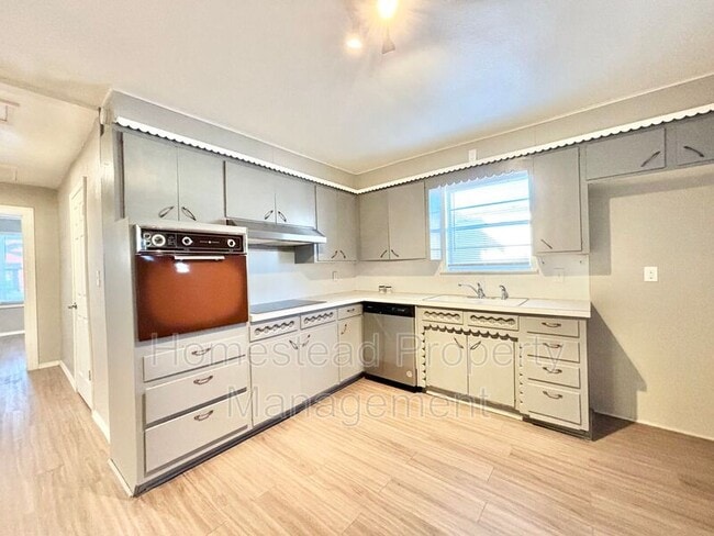 Photo - 2946 NW 15th St House