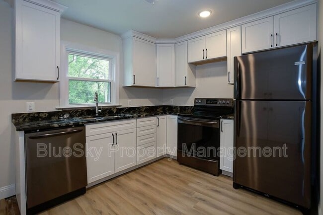 Building Photo - 249 Stribling Ave