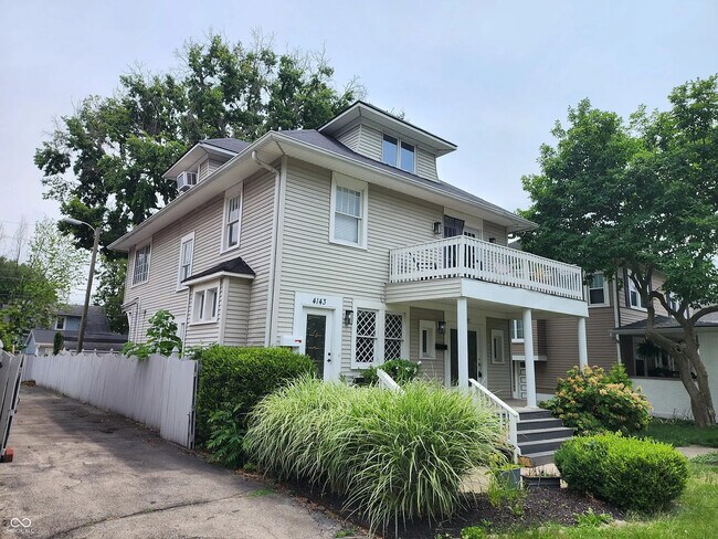 Foto del edificio - 4143 Central Ave