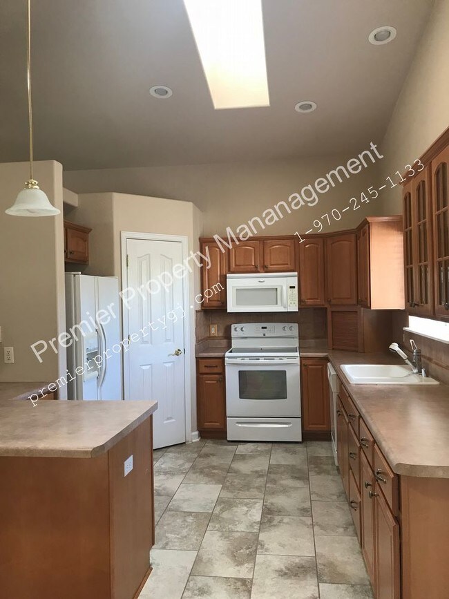 Building Photo - 2156 Glenstone Ct