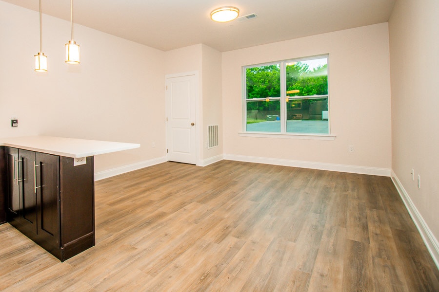 Taylor Court Apartments photo 2