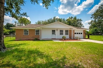 Building Photo - 736 Foxbriar Cove