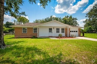 Building Photo - 736 Foxbriar Cove