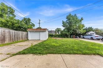 Building Photo - 3002 Wellington Ave