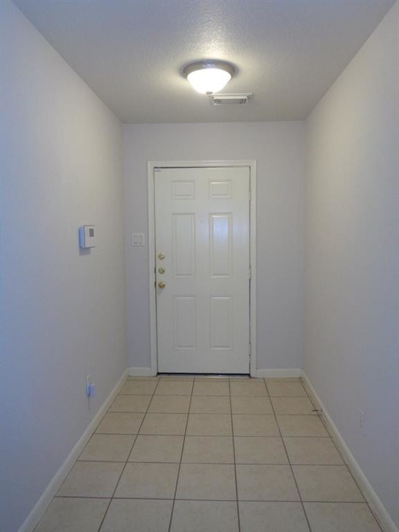 Building Photo - 11415 Log Cabin Ln