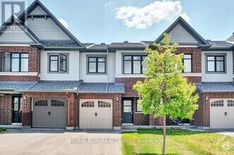 Building Photo - 574 Paine Ave