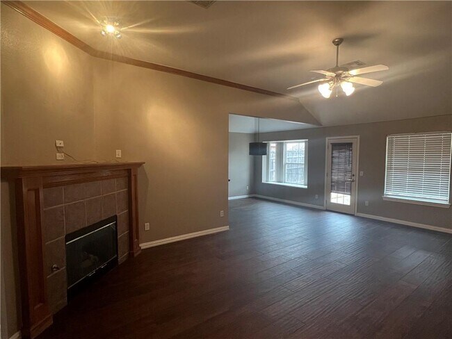 Building Photo - 15920 Korie Dr
