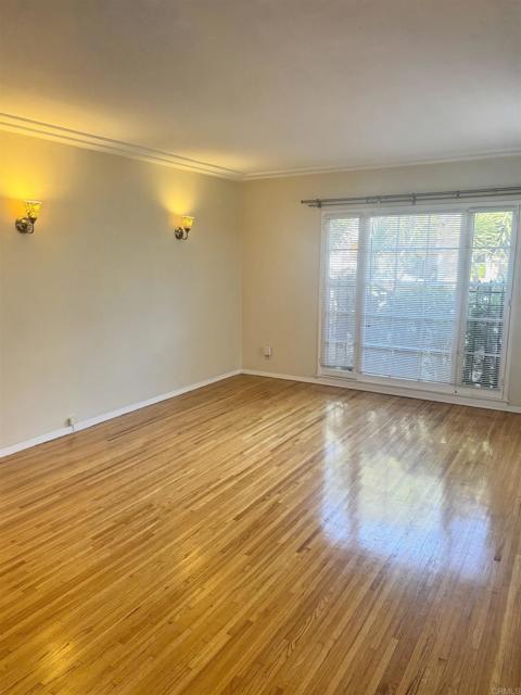 Foto principal - 349 Hayworth Ave