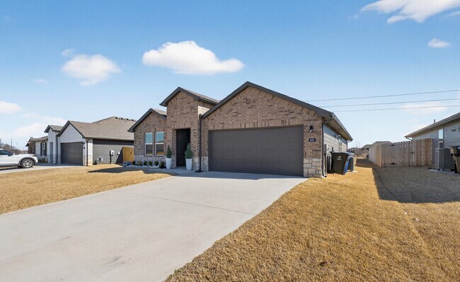 Foto del edificio - 405 S 85th St