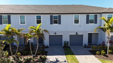 Building Photo - 5621 Tripoli Dr