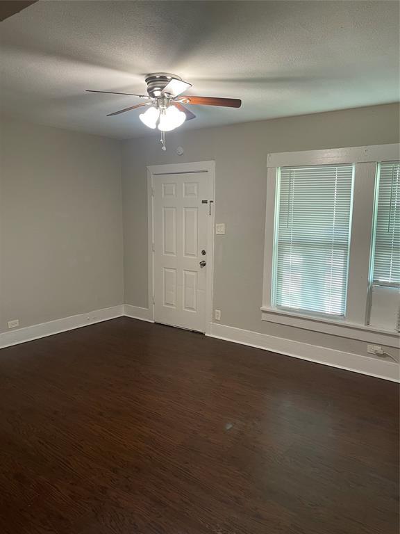 Building Photo - 121 Woodvale St