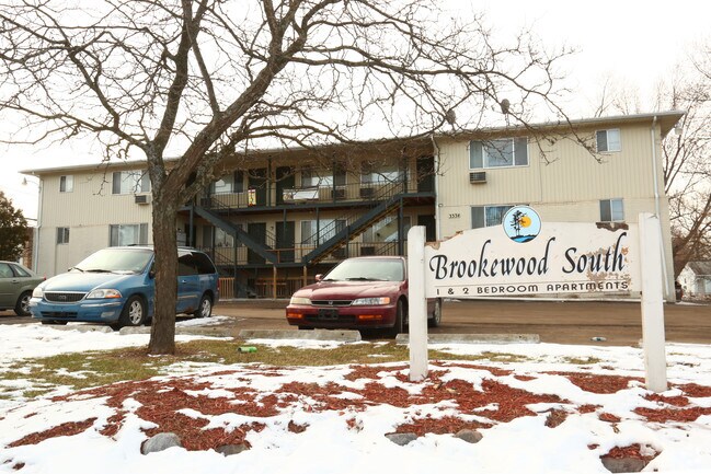 Foto del edificio - Brookewood South Apartments