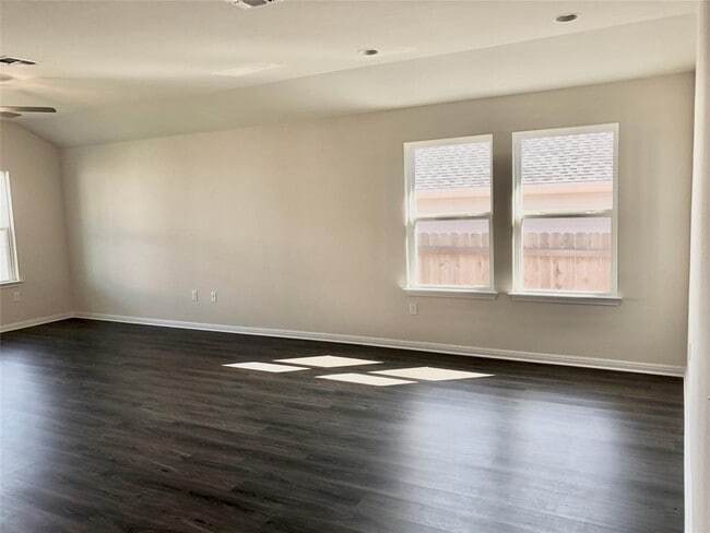 Foto del edificio - 9912 Dalliance Ln