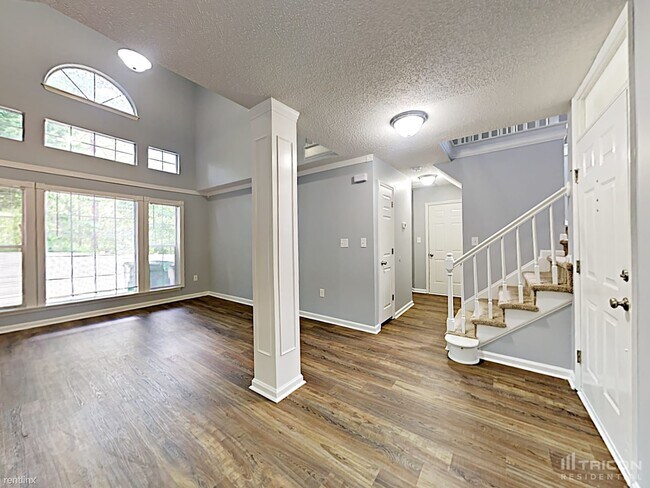 Building Photo - 5704 Ebley Ln