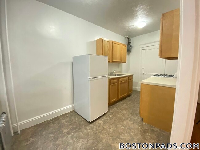 Building Photo - 1167 Boylston St